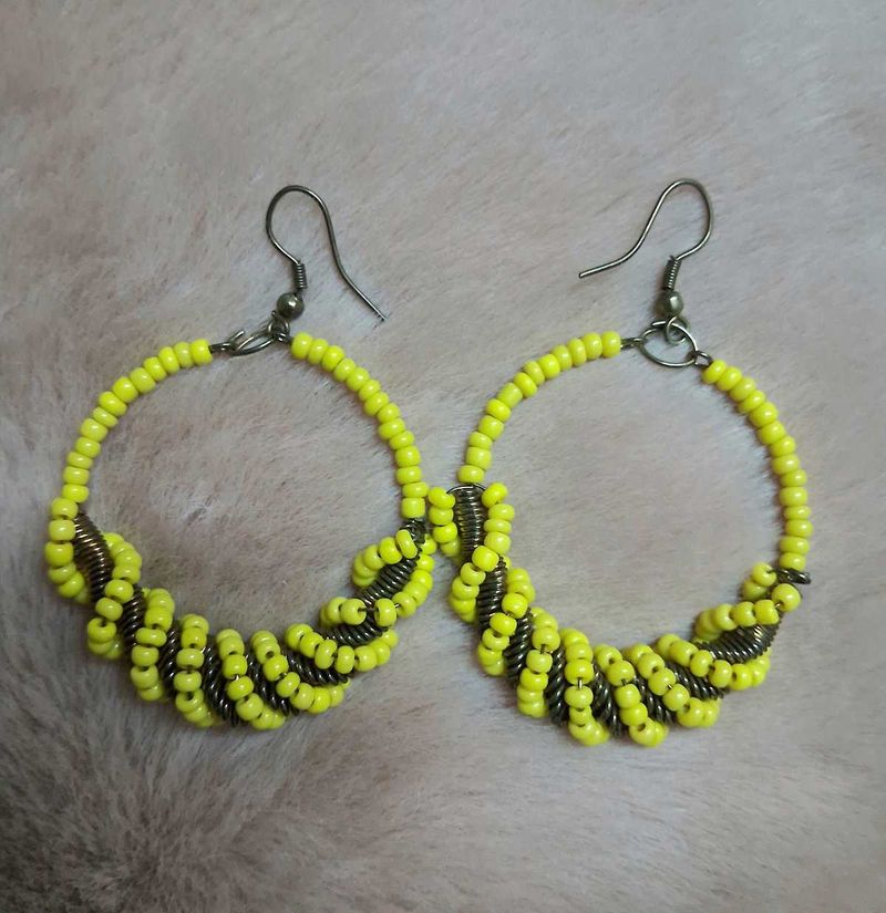 Sunshine Twist Hoops