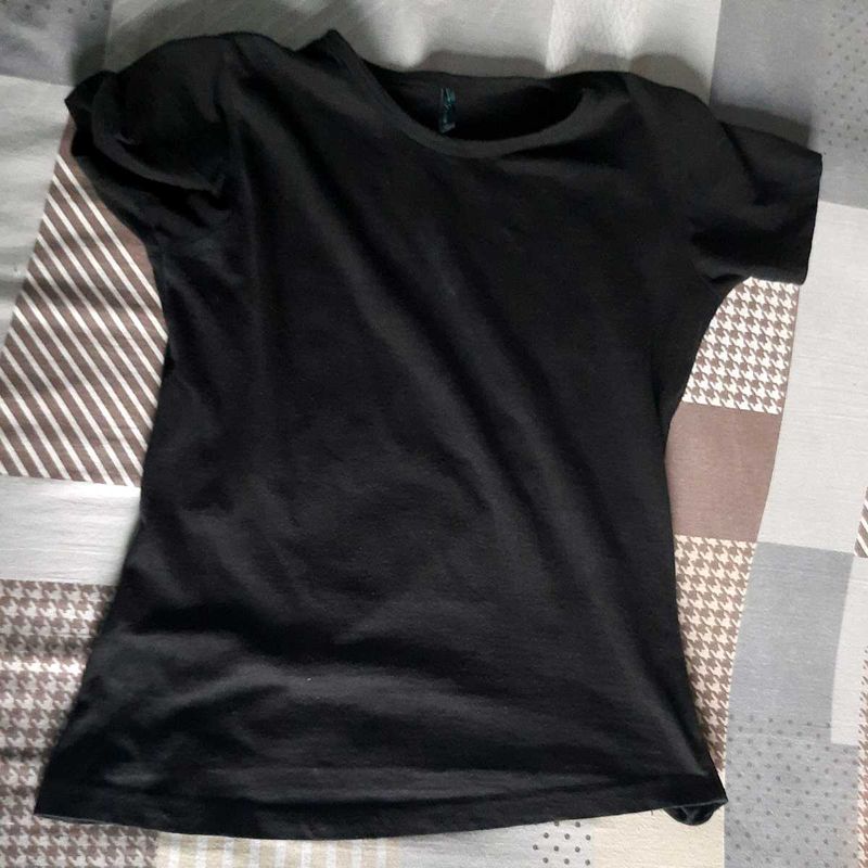 Slim Black Tshirt