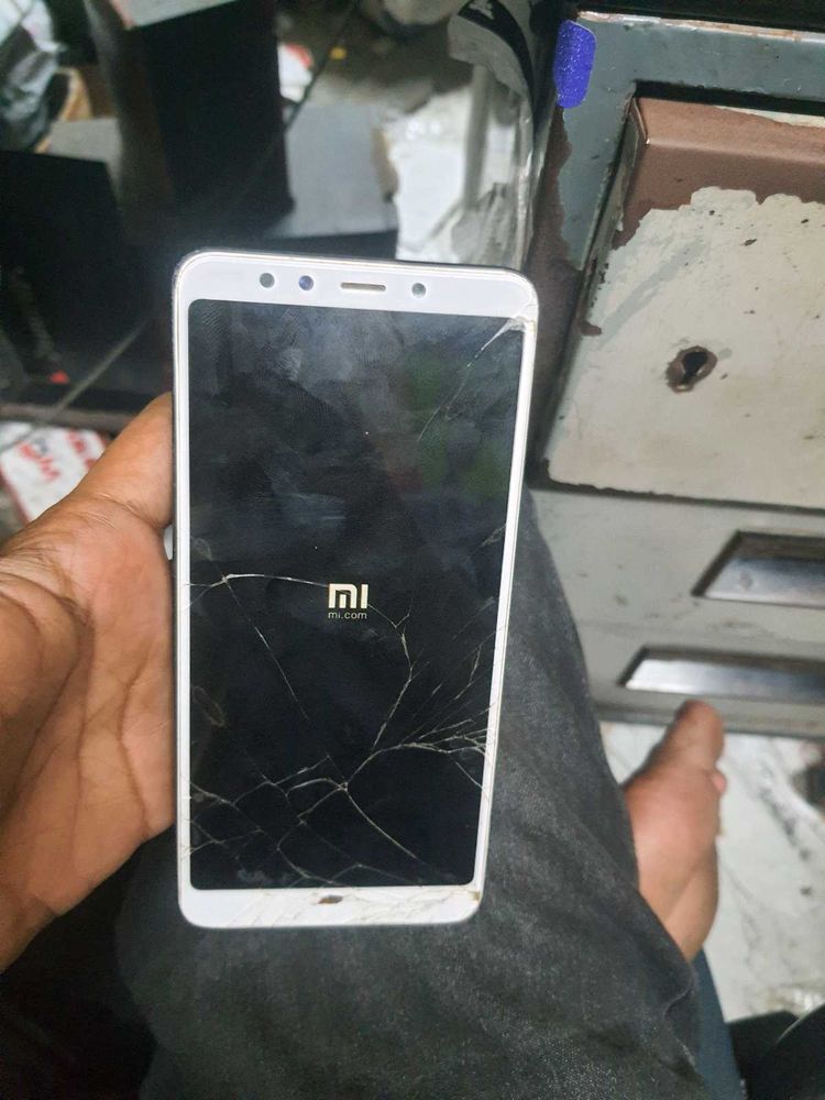 Cracked Screen Xiaomi