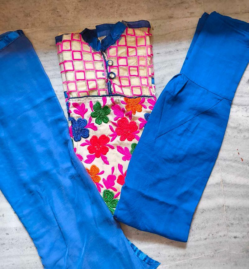 Kurti Set