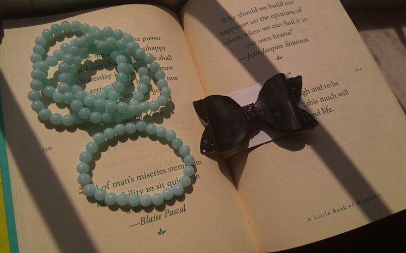 Cute aesthetic Beads Bracelet 💕🌼 With Freebie
