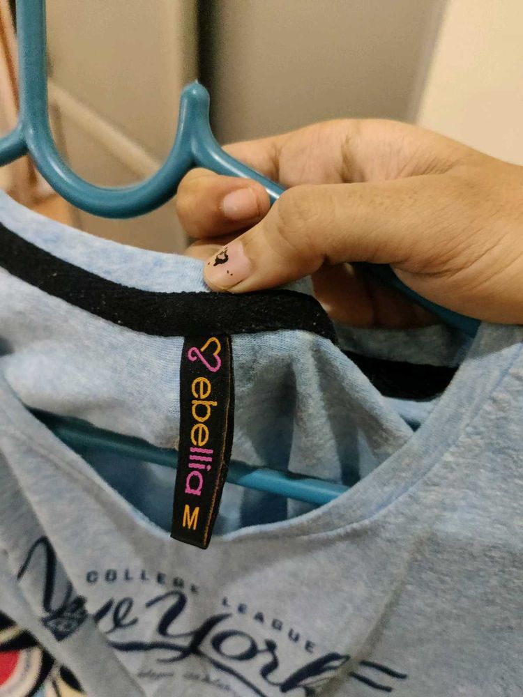Ebellia New York Tee - Size M