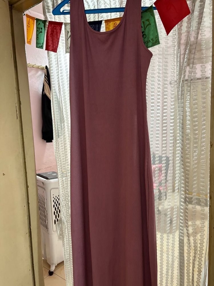 sleeveless maxi dress