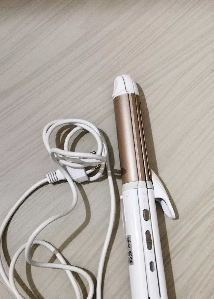 three in one hair straightener,curler and wave cre