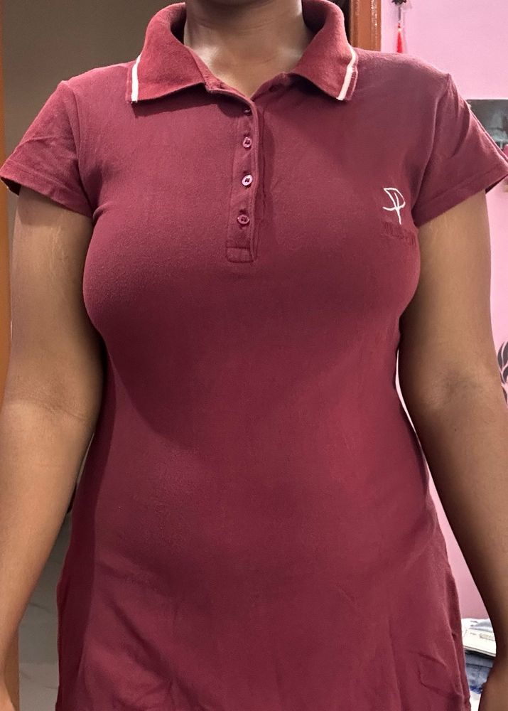 Maroon Collared T-Shirt - Size Medium