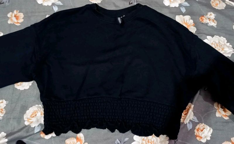 Crop Stylish Sweatshirt