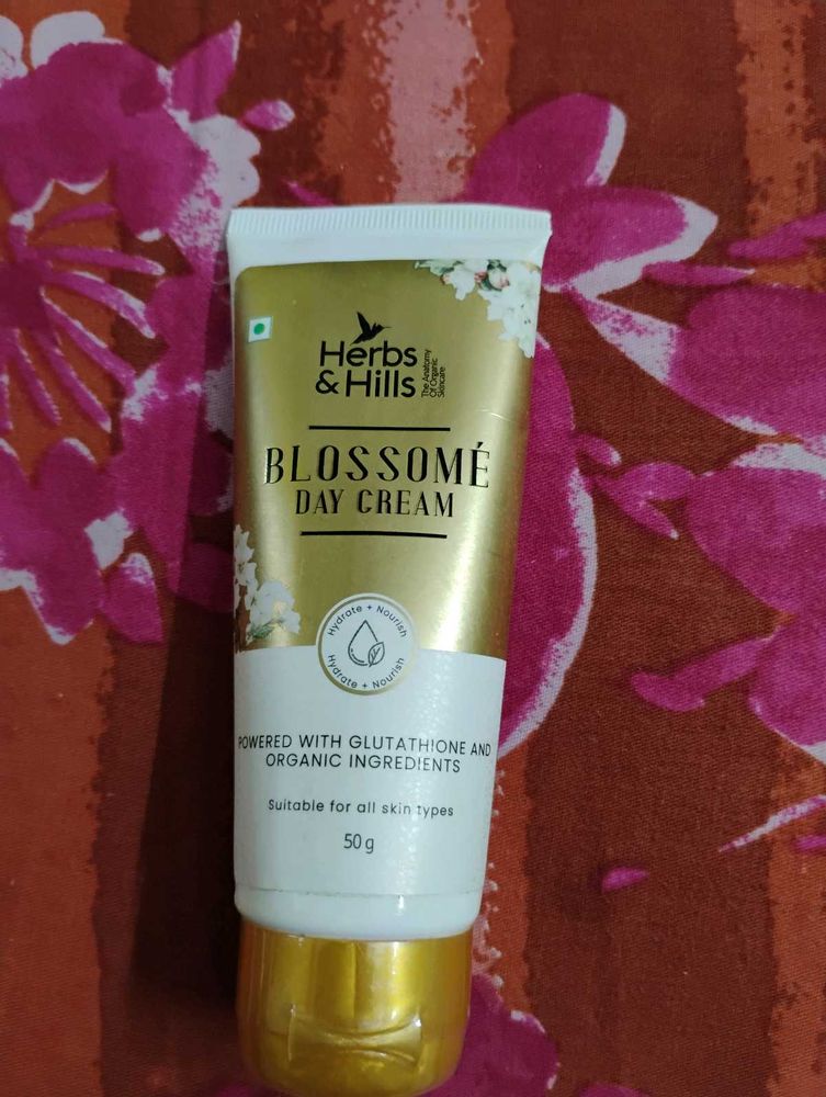 Herbs &amp; Hills Blossome Day Cream