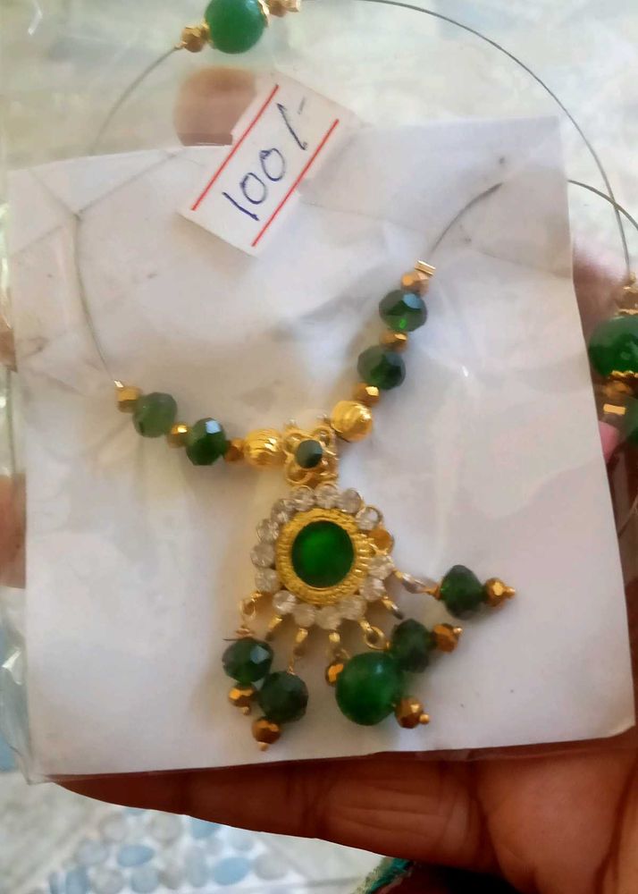 Green &amp; Gold Necklace Set