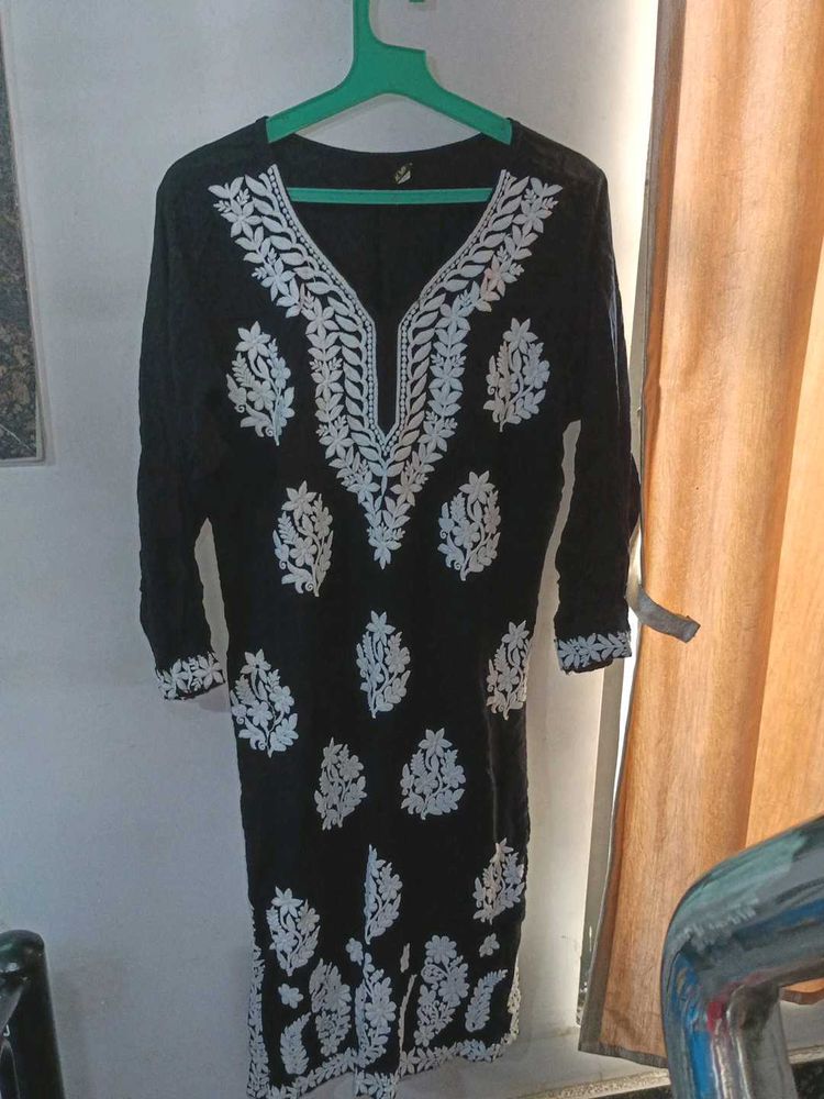 It&#39;s a Embroidered Long Kurti