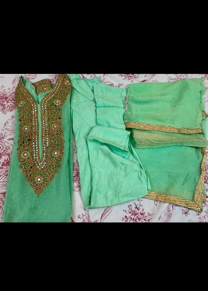Beautiful Green Suit With Chudidar
