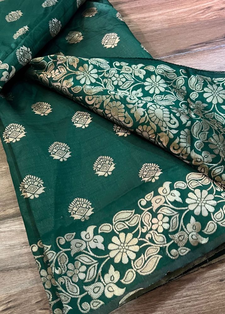 Elegant Green Border Saree