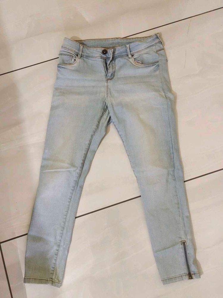 Light Wash Denim Jeans
