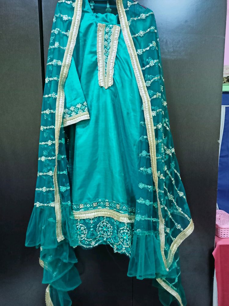 Last Offer Pakistani Designer Suite