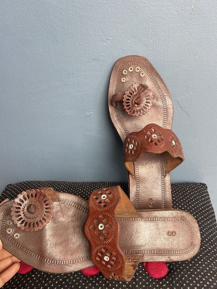 100% ORIGINAL  handmade Kholapuri Sandles Women