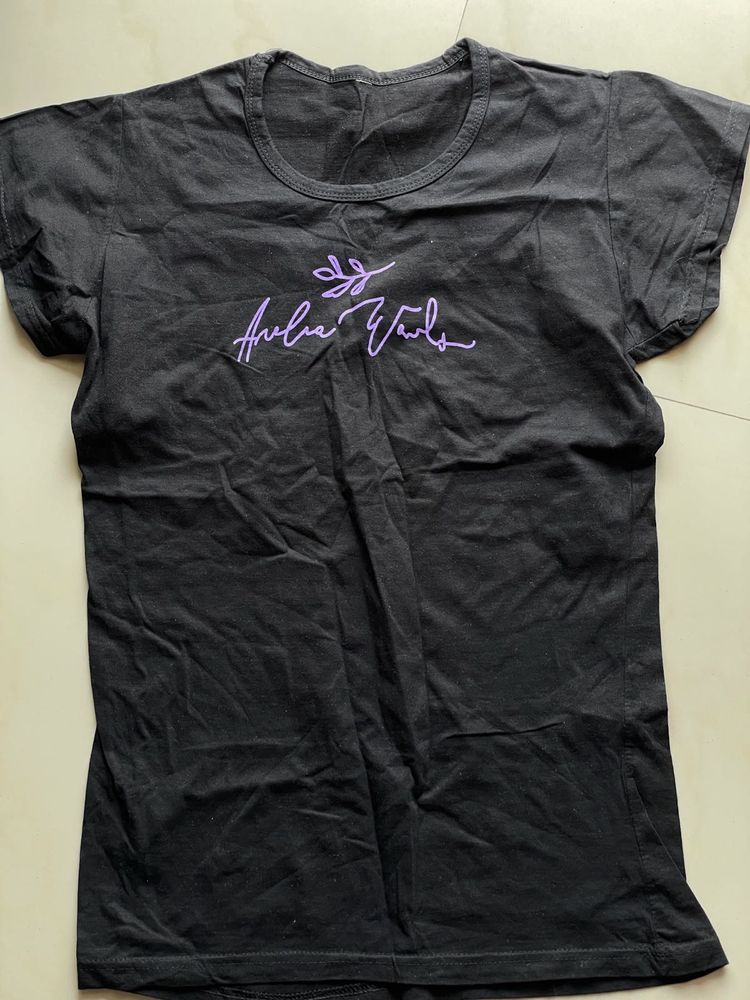 Black T-shirt
