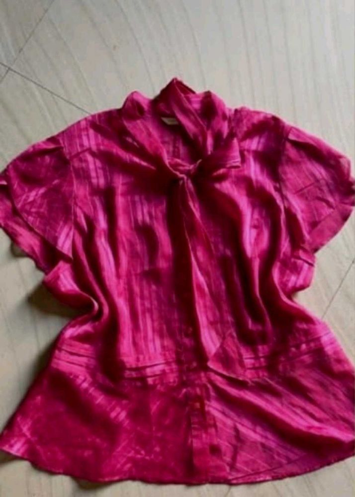 THRIFTED Pink Tie-Neck Top💘💘