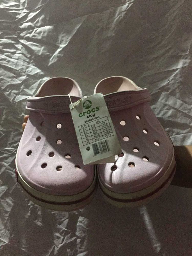 Crocs Clog - Comfortable &amp; Casual