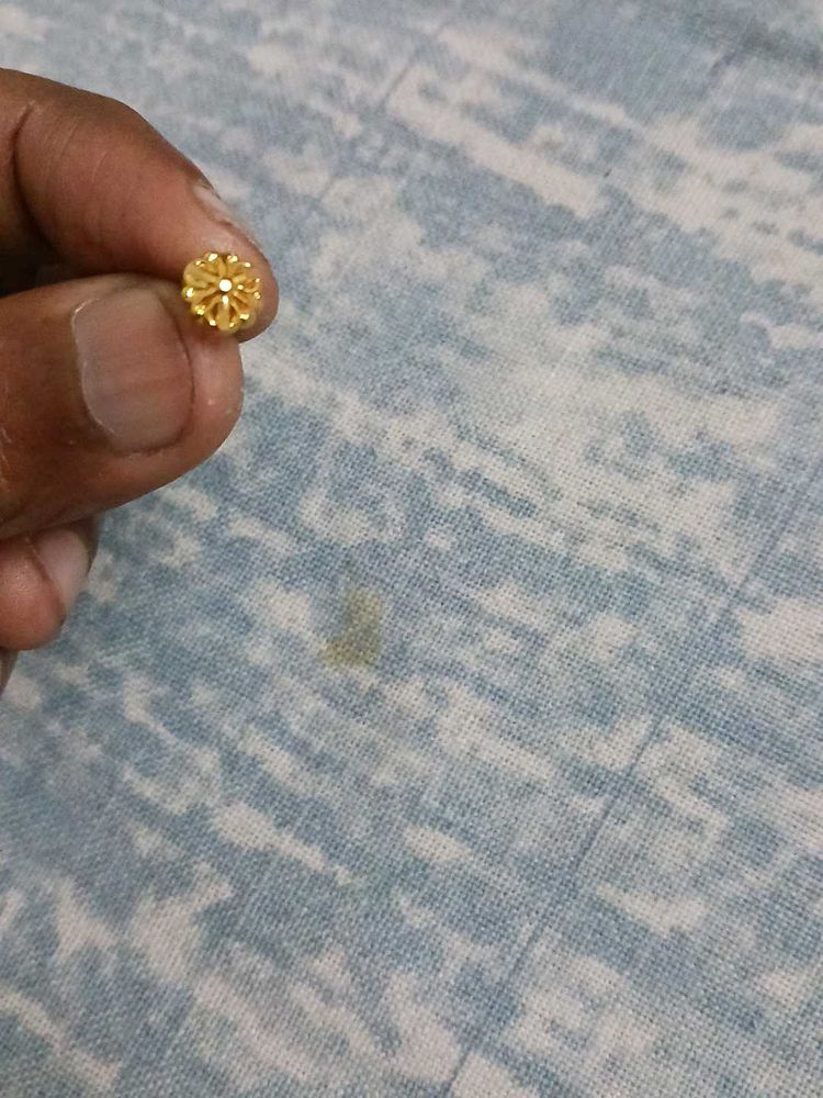 GOLD Nose Pin