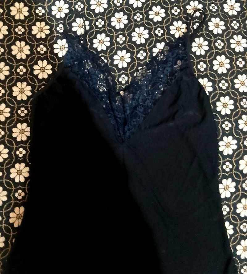 Lace Detailed Black Camisole