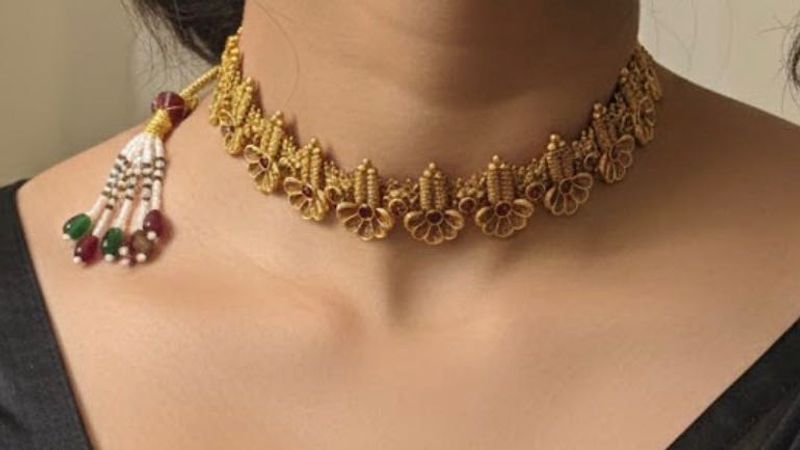 Elegant Gold-Toned Necklace