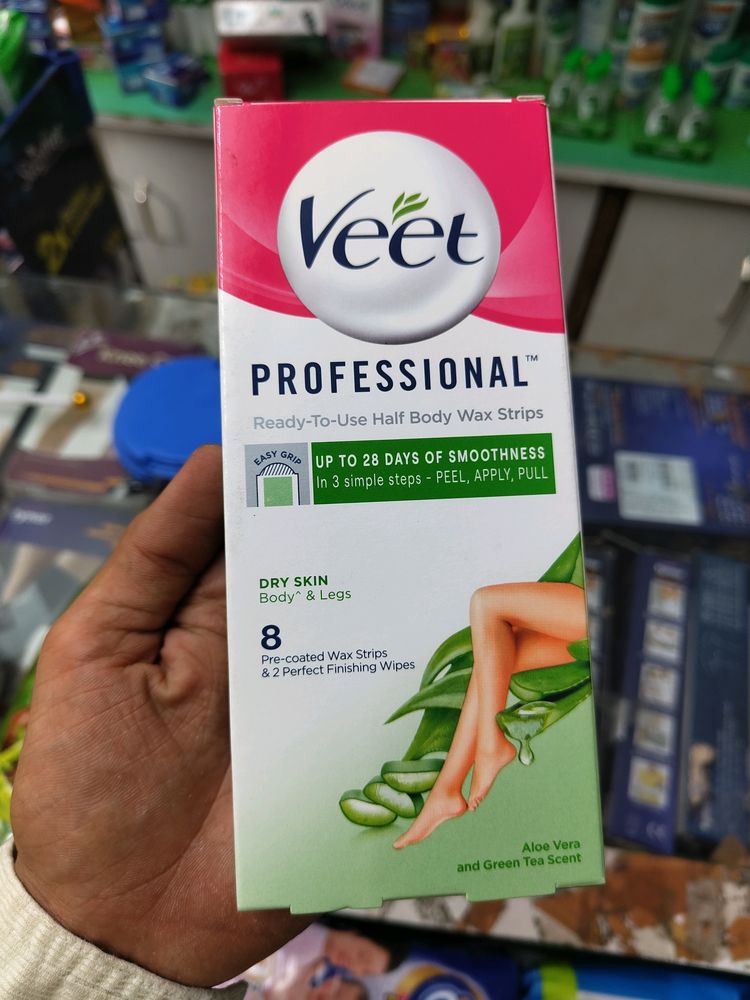 Veet Half Body Waxing Kit for Dry Skin - 8 Strips