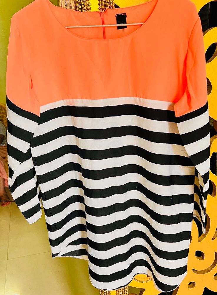 Beautiful Western Wear Top L Size