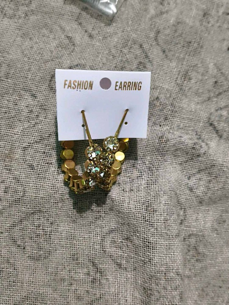 Sparkling Gold Hoop Earrings