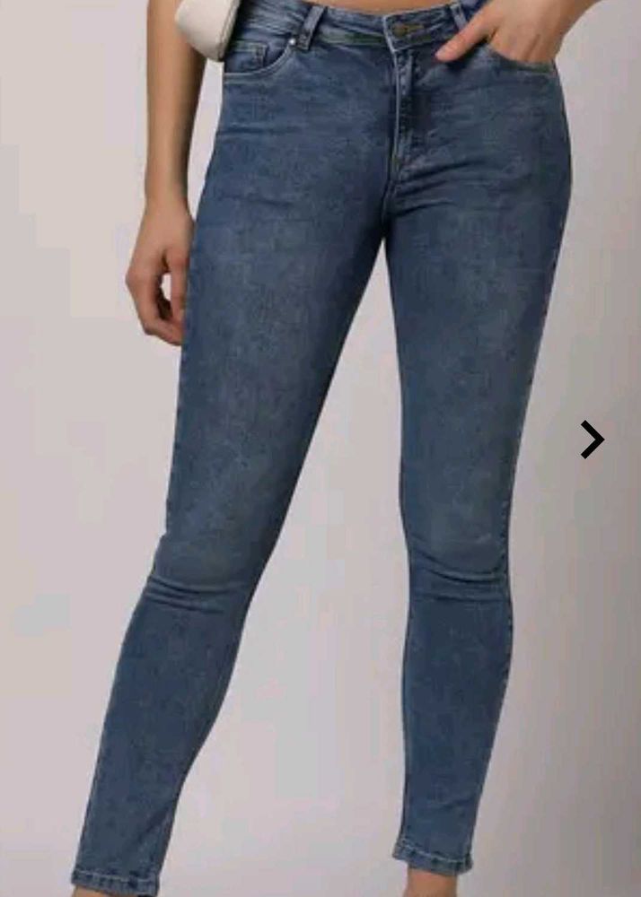 Light Wash Denim Jeans Skinny Fit
