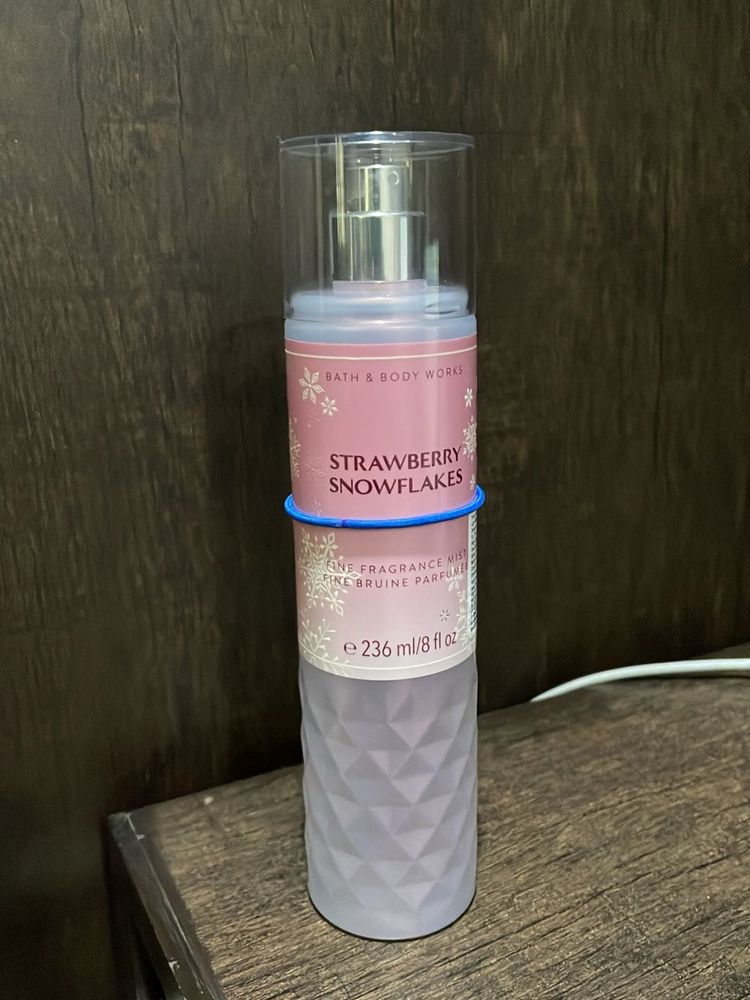 B&amp;BW Strawberry Snowflakes
