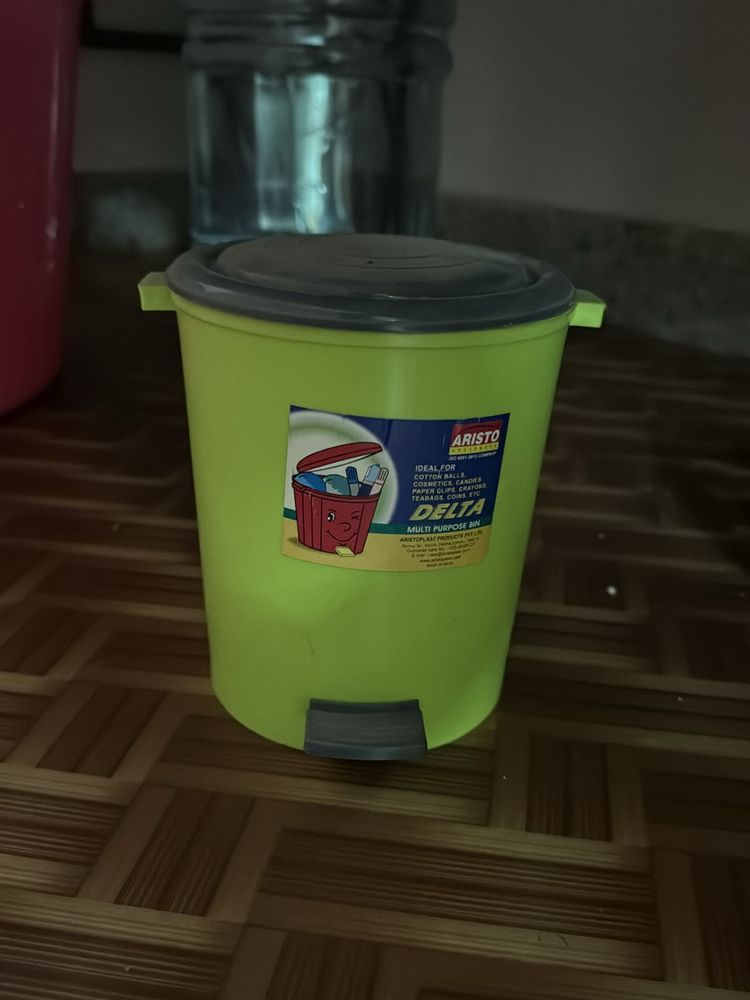 Mini Dustbin