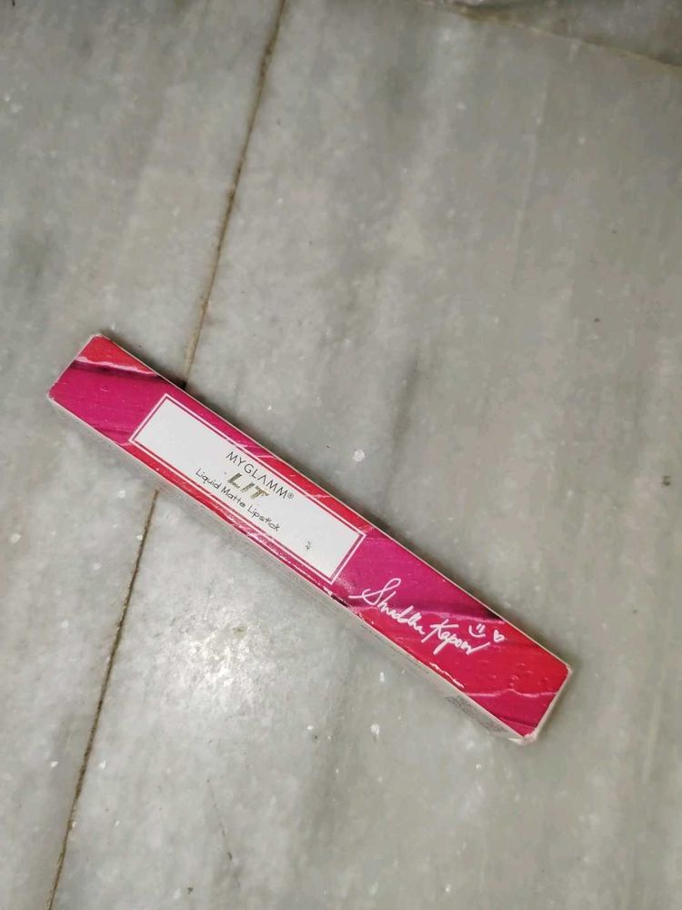 The Lipstick Is Nude Red Colour