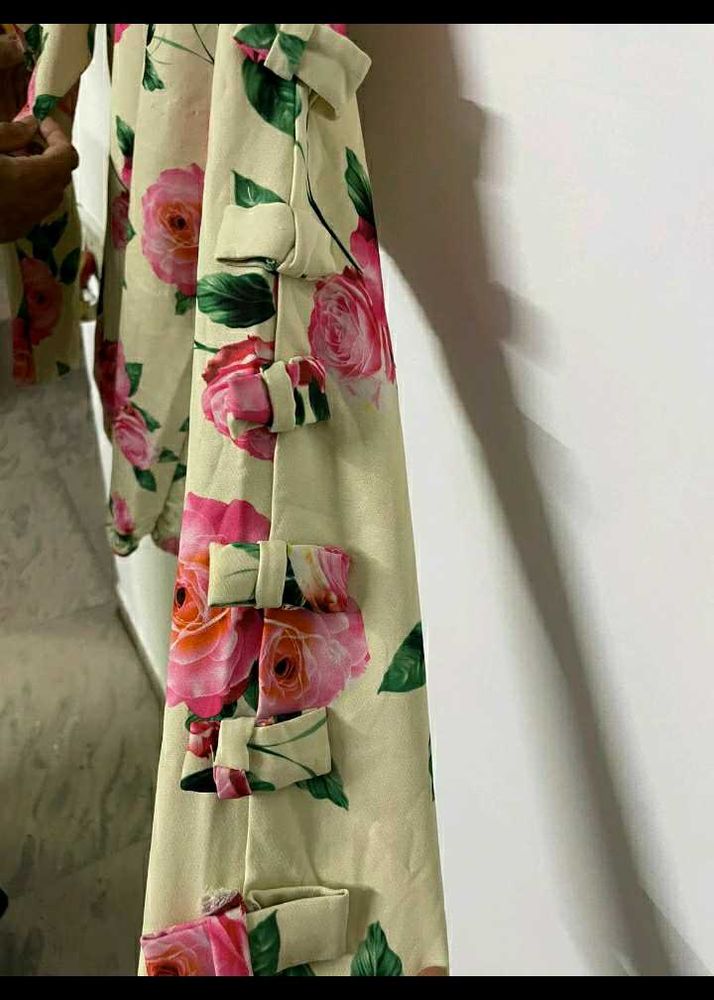 floral top