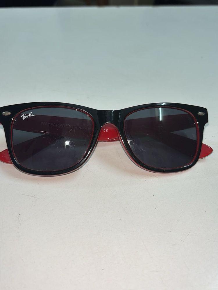 Ray-Ban Wayfarer Sunglasses