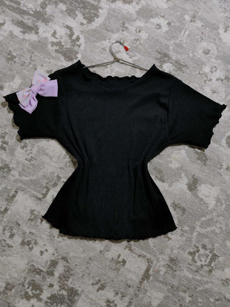 Black Top with zig zag border Detail