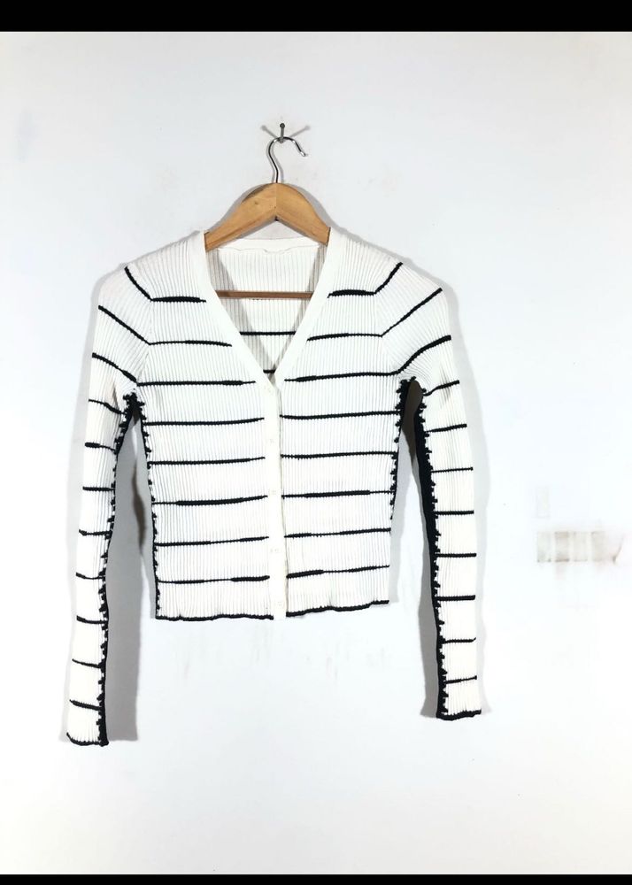 Pullover top