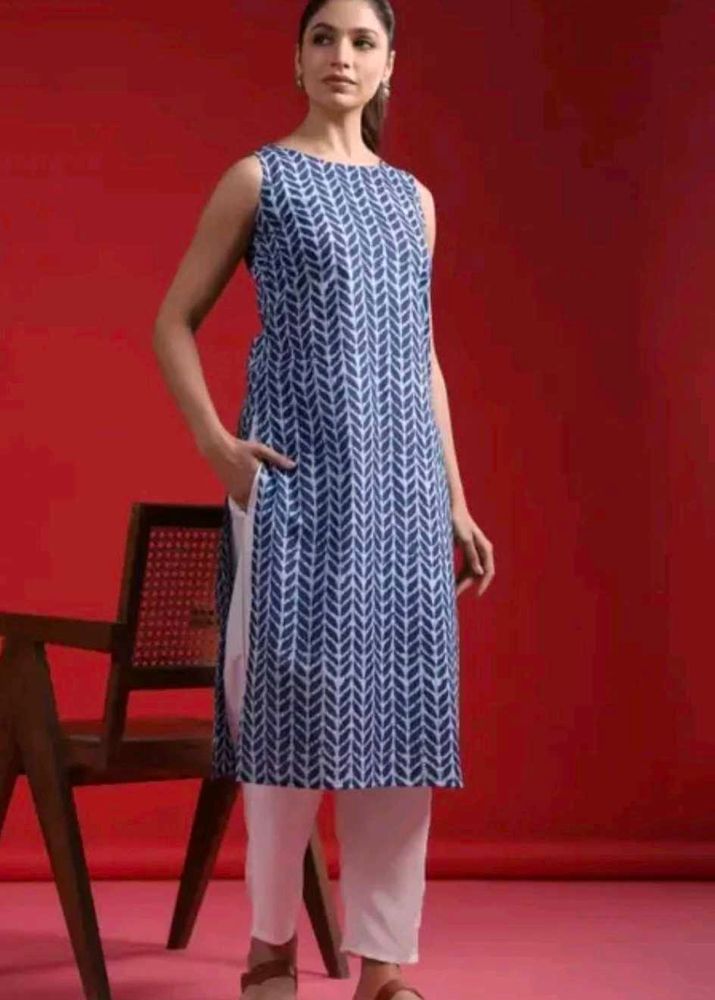 Blue &amp; White Printed Kurti Set