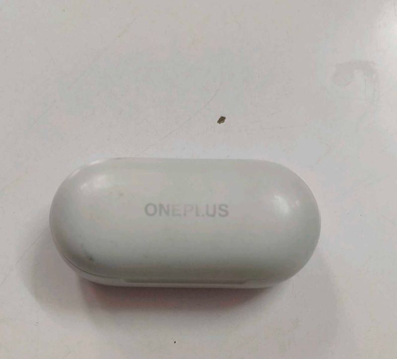OnePlus Buds(Case Works Fine)