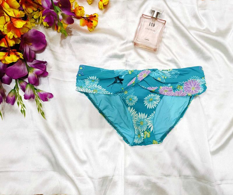 🇳🇿💫💕Floral Bikini Bottom - Beach Ready