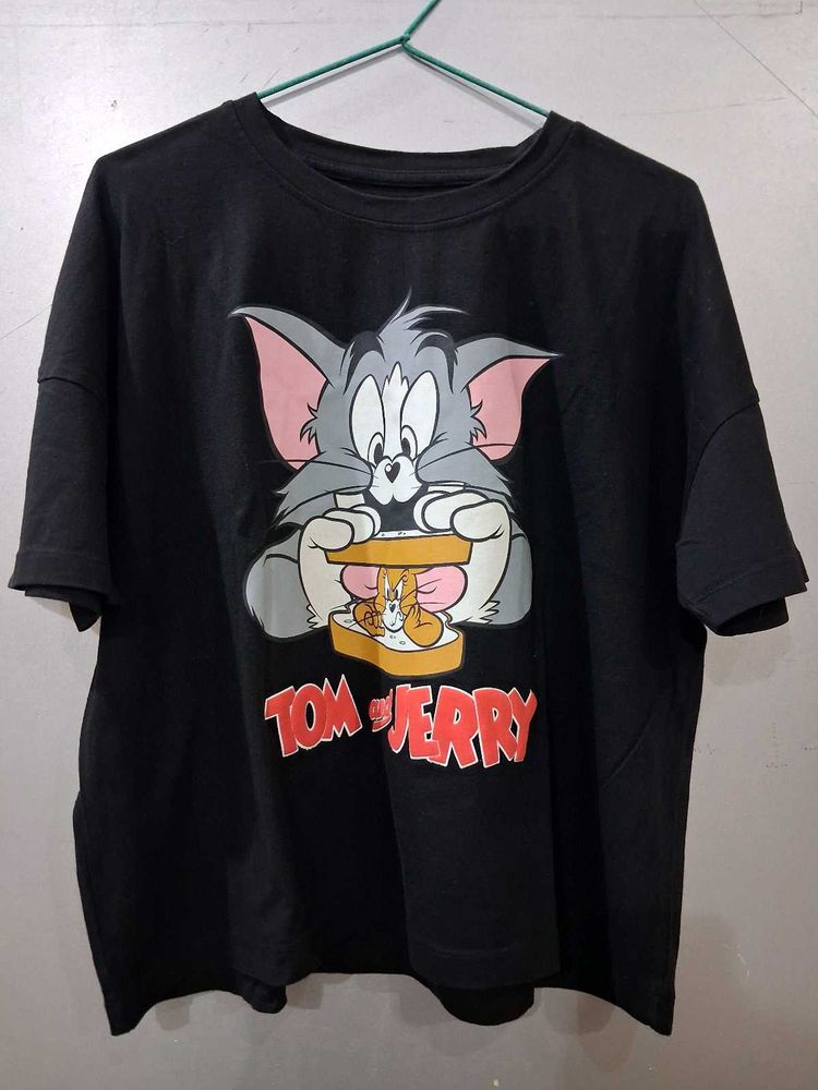 Tom &amp; Jerry Graphic Tee