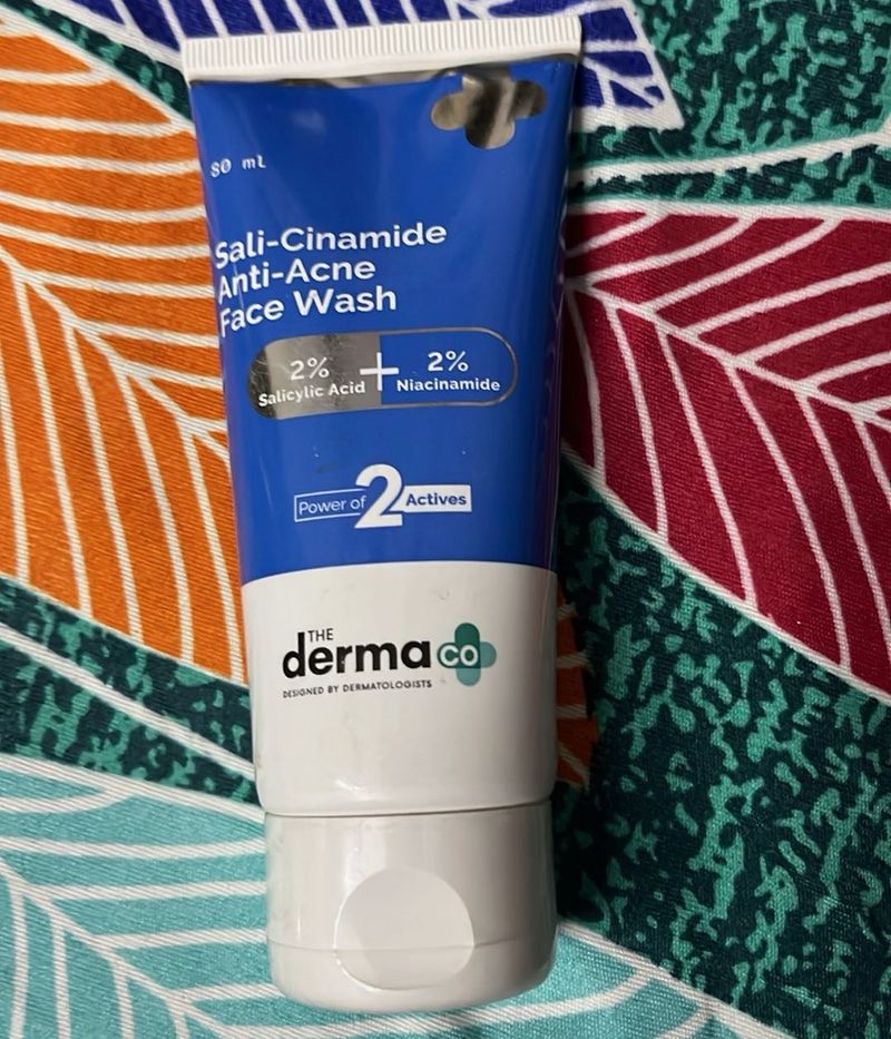 The Derma Co Sali-Cinamide Anti-Acne Face Wash