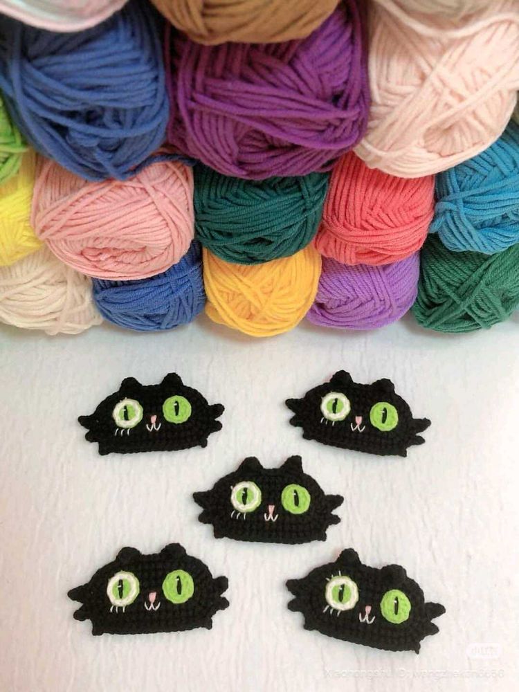Cute Crochet Cat Appliques(Price Is Per Pair)
