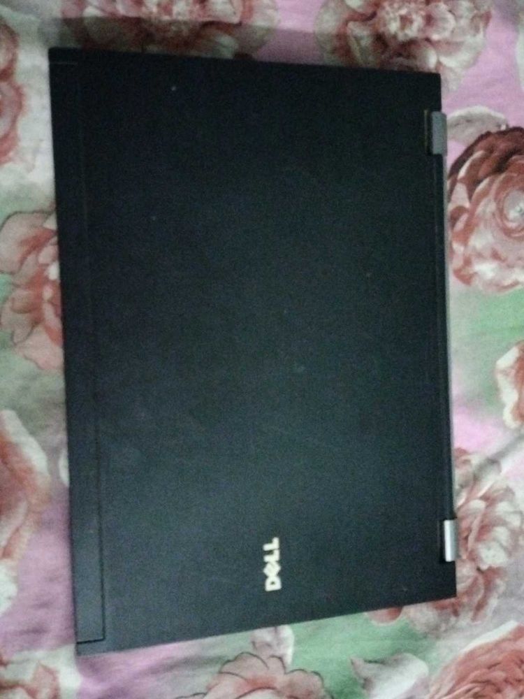 Dell Laptop - Reliable and Ready to Work!