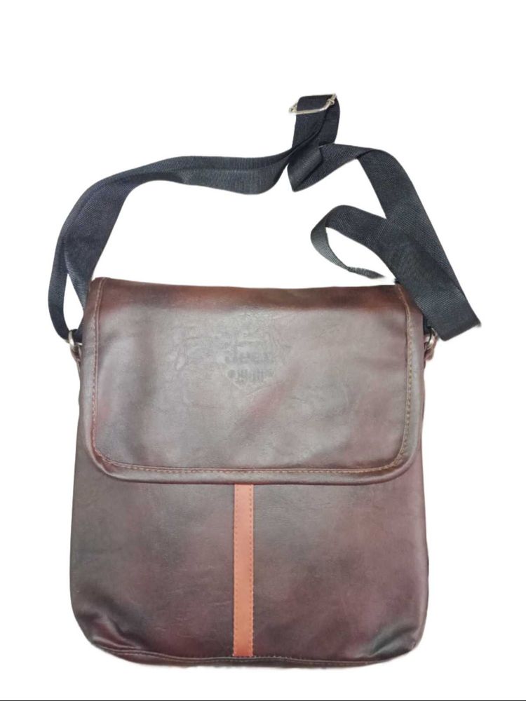 SHOULDER BAG