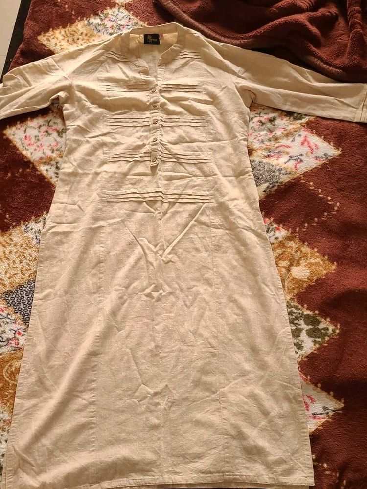 Woman Ethnic Kurta size M