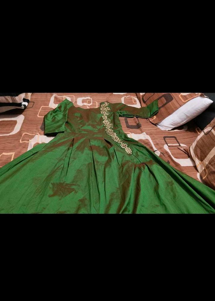 Elegant Green Ethnic Gown