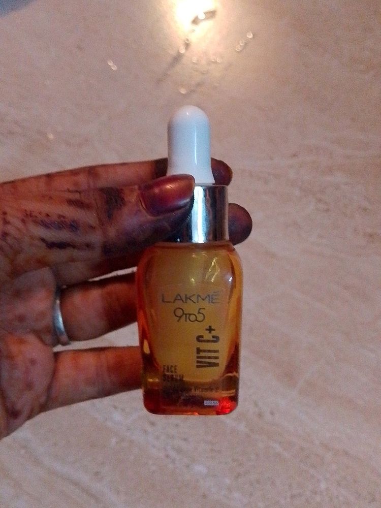 Lakme 9to5 Face Serum 😊