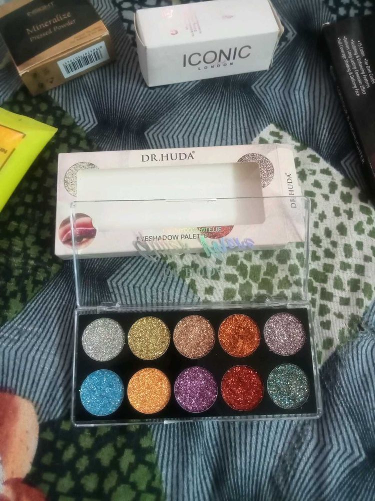 Dr. Huda Glitter Eyeshadow Palette