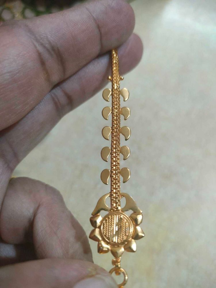 Golden Beautiful Maangtika