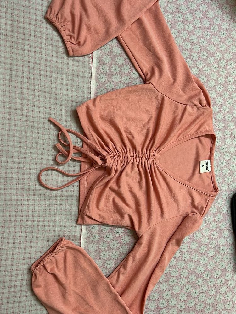 Cute Peach knot top 💕