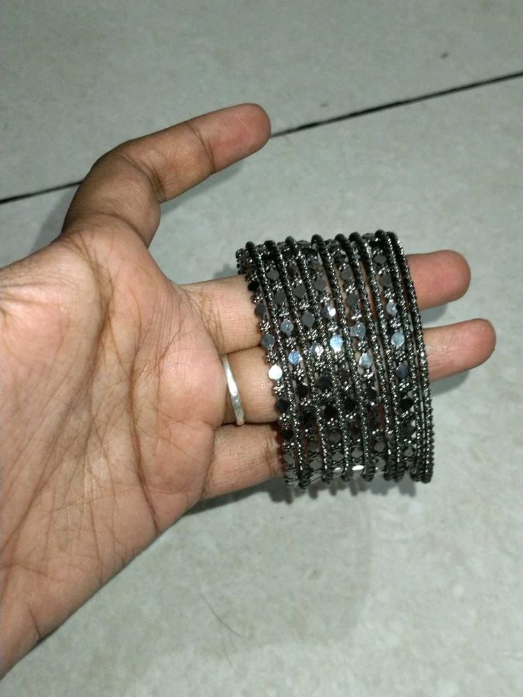 Sparkling Bangle Set